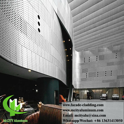 Prezzo buono Pannello di facciata in alluminio perforato rivestito in polvere con modello rotondo personalizzabile per rivestimenti murali di dimensioni 1000x2000 mm in linea